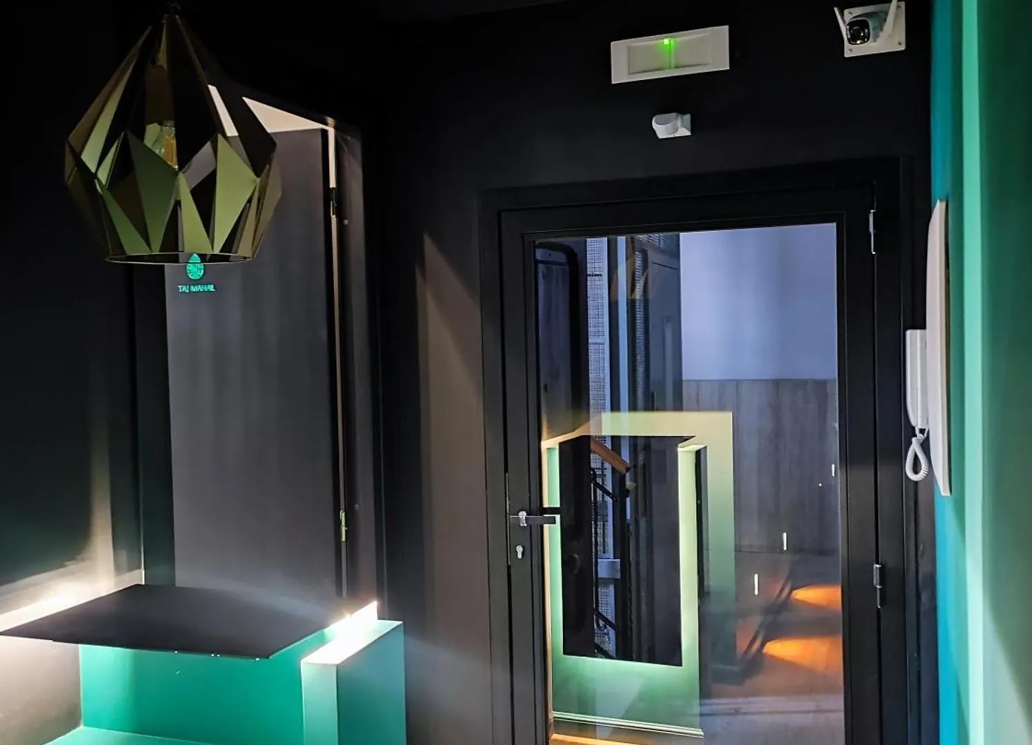 Konukevi Materdei Emerald Rooms Napoli
